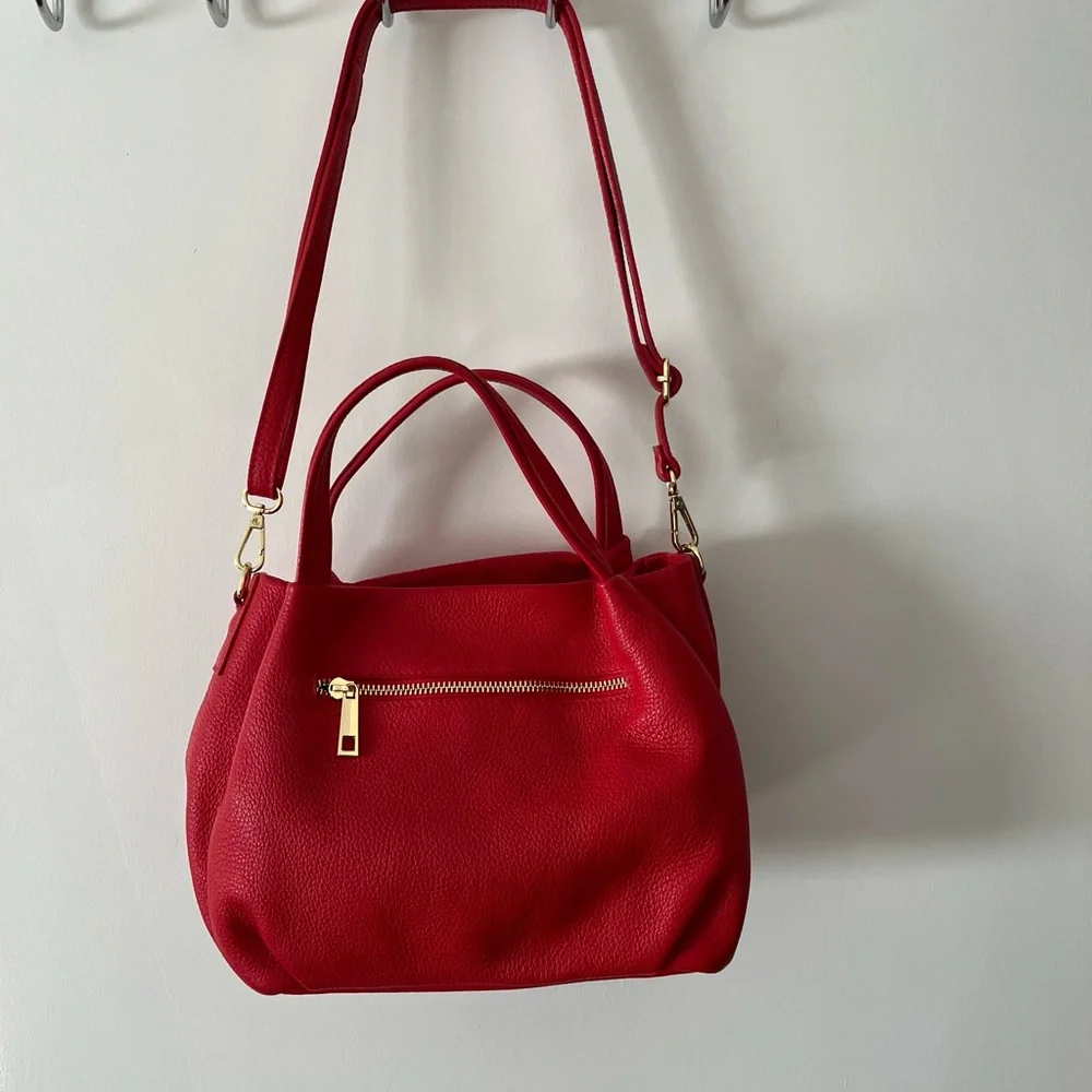 Claudia Firenze Red Leather Crossbody/Shoulder Bag - Picture 1 of 6